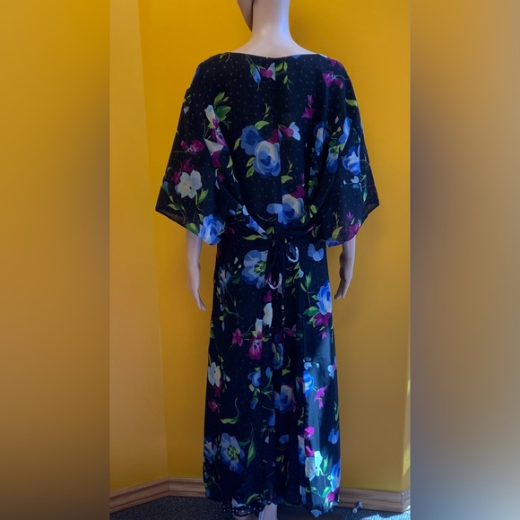 Roaman’s - Picture 2 of 3